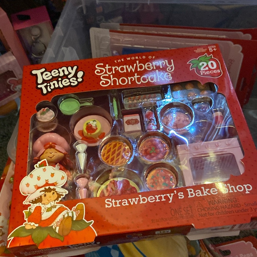 Strawberry shortcake bake shop